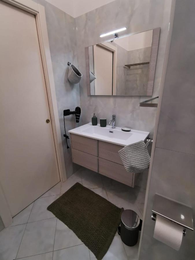 Comfort Apartment And Terrace Nel Cuore Di Μπάρι Εξωτερικό φωτογραφία
